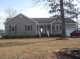 5755 Huntington Park Dr, La Grange, NC 28551