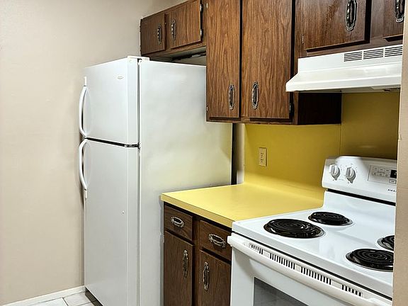 3rd image of 2322 N 9th St #5