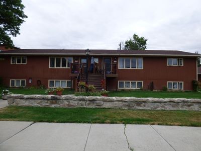 422 W Washington St, Lewistown, MT, 59457