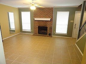 4th image of 1904 Dartmouth St APT J3