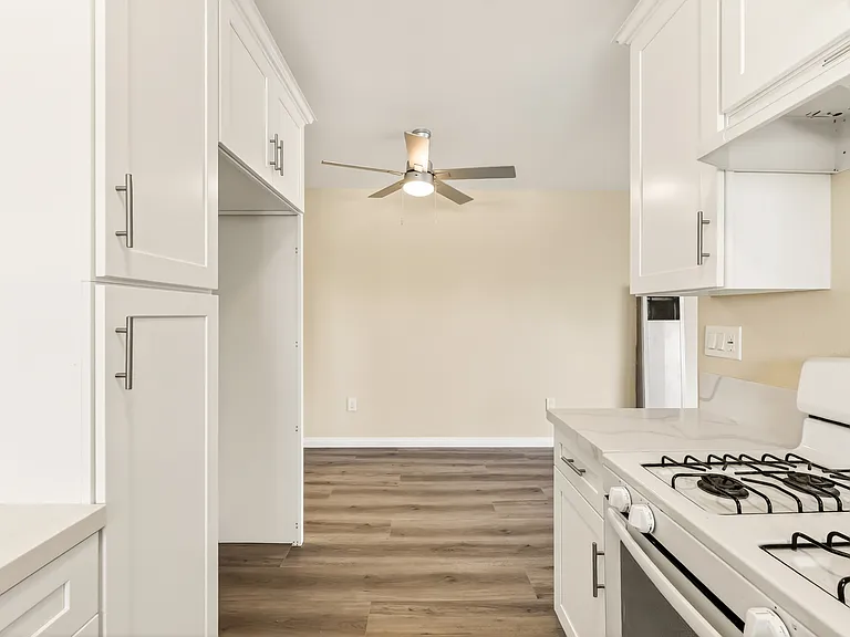 1030 College View Dr #5 — Photo 8