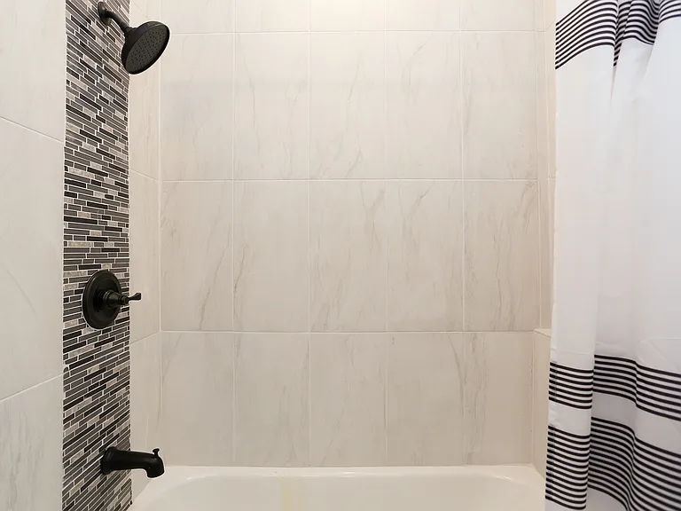 1007 Avant Ave — Photo 24