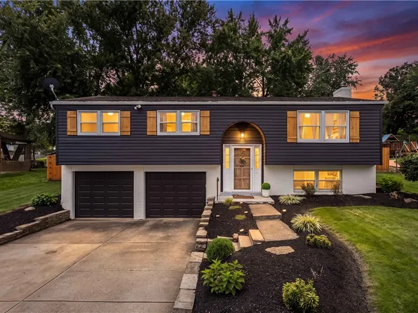 36 Concord Dr, Irwin, PA 15642