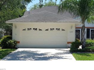 6289 Shadowood Cir, Naples, FL 34112