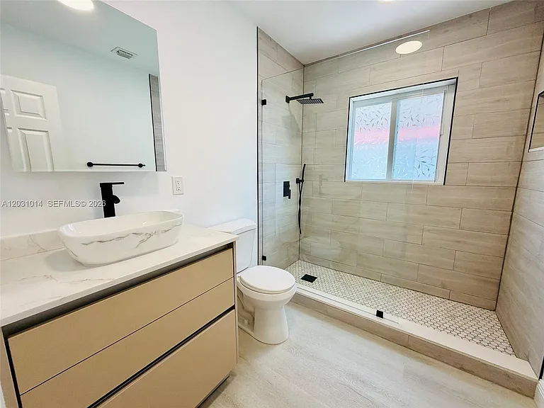 2240 SW 16th Ct #U — Photo 14
