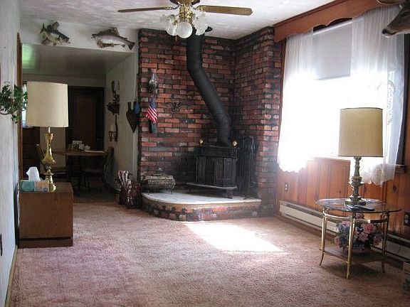 3rd image of 1432 Lakeview Dr