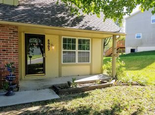 8903 Caenen Lake Rd, Lenexa, KS 66215