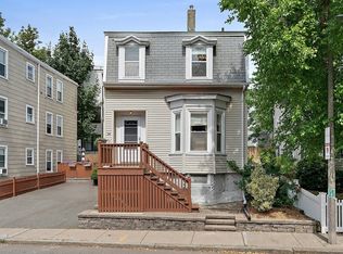 24 Moseley St, Dorchester, MA 02125