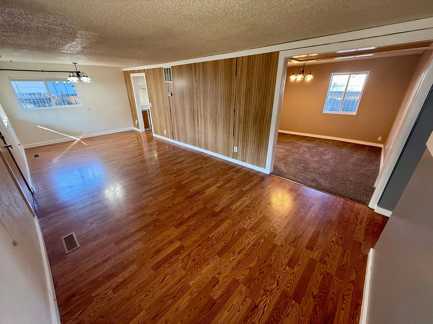 Charming and low-maintenance 2-bedroom, 1-bath home for rent — Photo 4