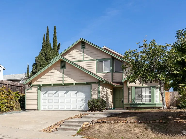 1719 Olamar Way — Photo 46
