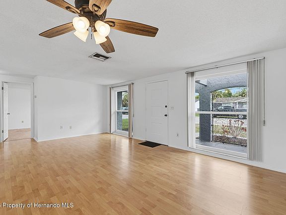 5th image of 10011 Cherry Creek Ln