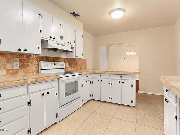 5th image of 5433 Allamanda Dr