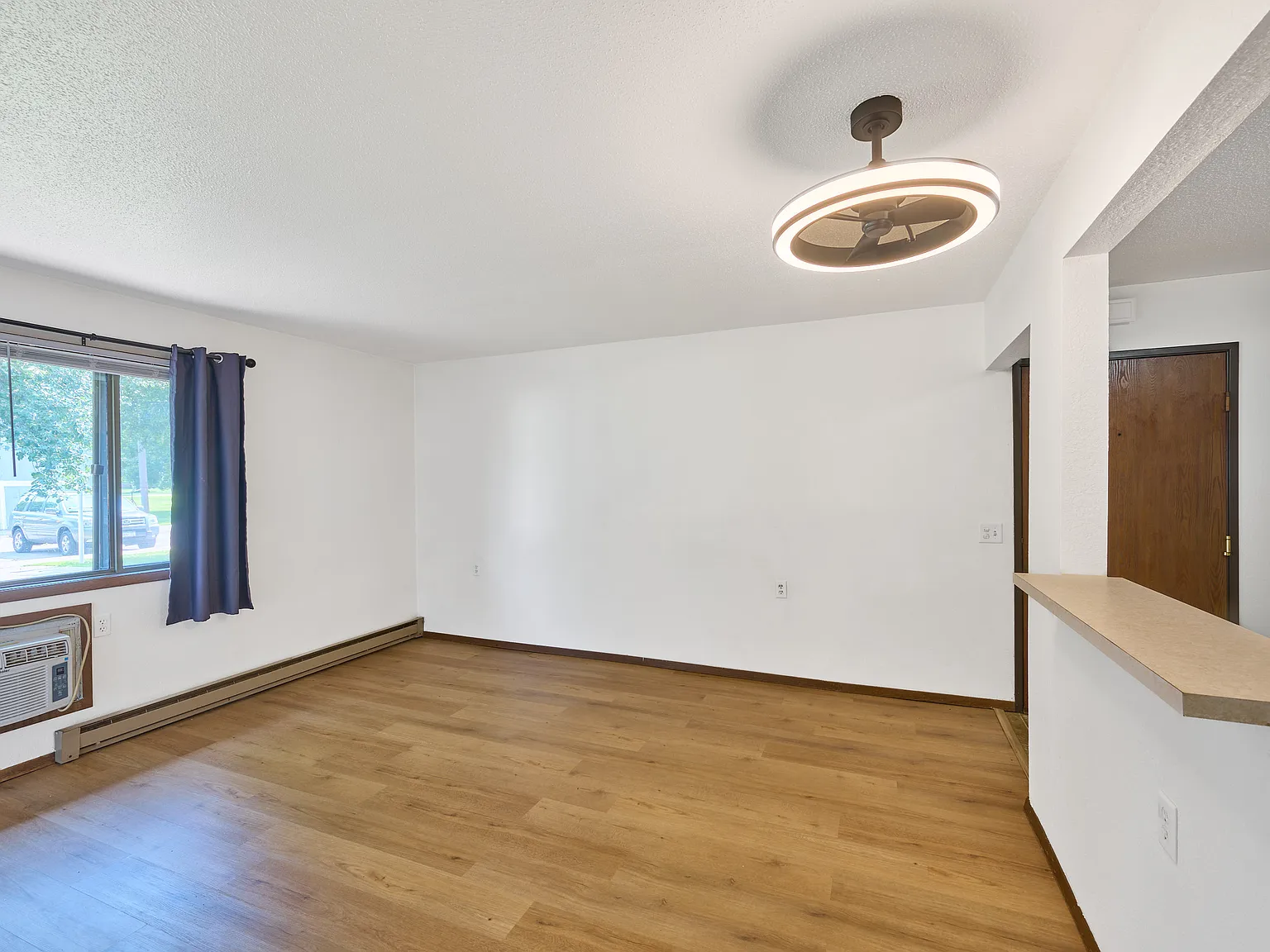 1 bed, 900 sqft, $600 — Photo 3