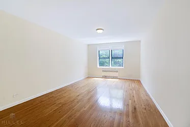 Rented by Hillel Realty Group