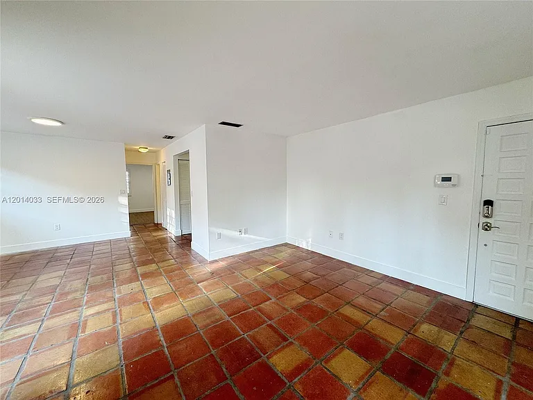 2918 Bird Ave #7 — Photo 5