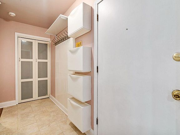 2nd image of 2210 Country Club Dr APT 25C