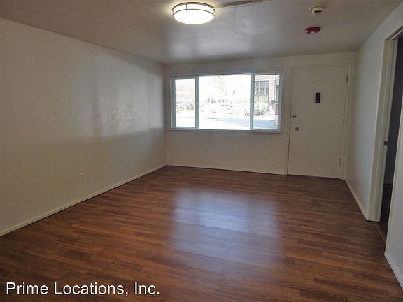 2nd image of 509 12th Ave SE Ste 10