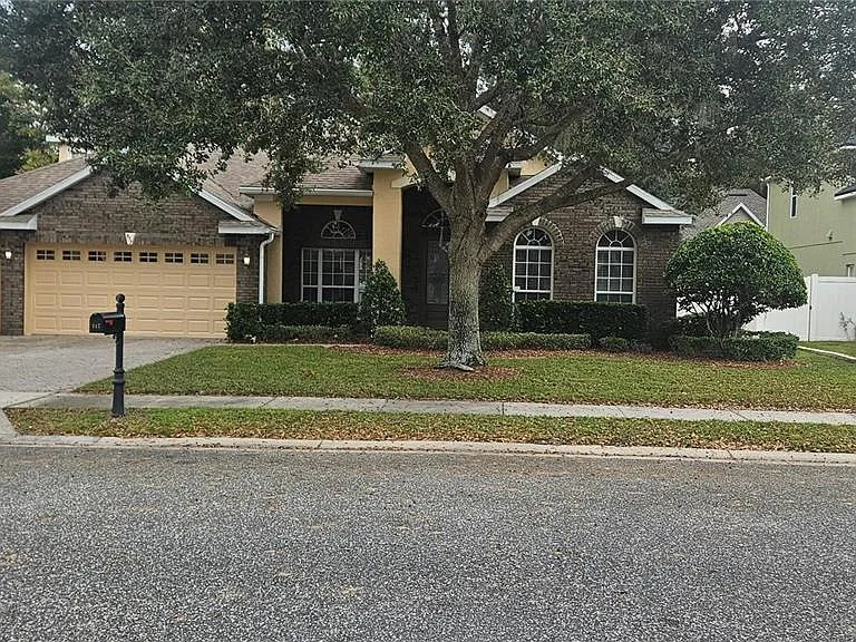 317 E Blue Water Edge Dr — Photo 2