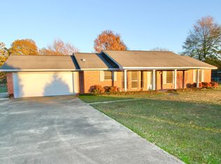 54 Thurlow Dr, Columbus, MS 39702