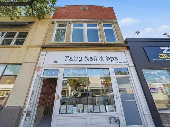 276 Main St APT 2F, Huntington, NY 11743