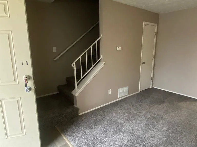 Southdale Square Apartments — Photo 194