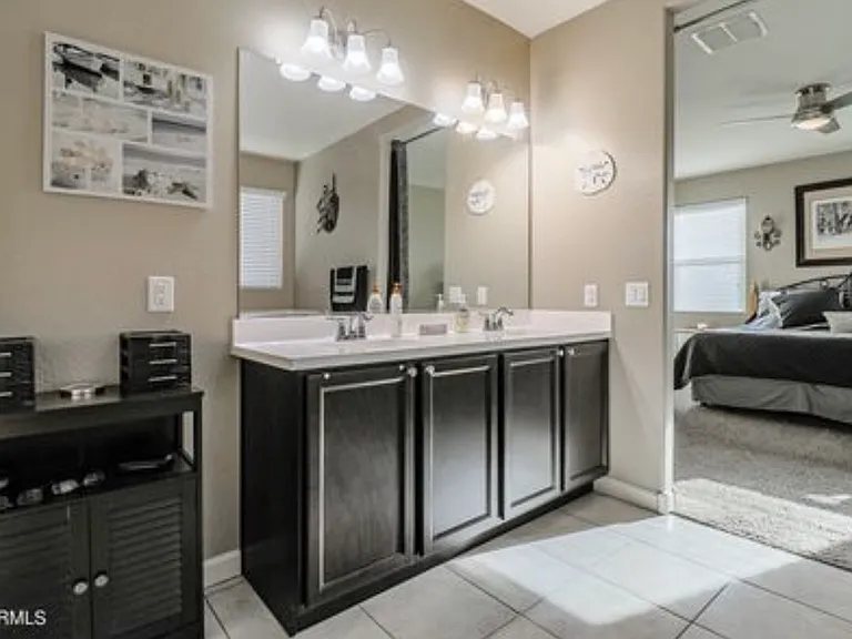 3607 N Brooklyn Dr — Photo 7