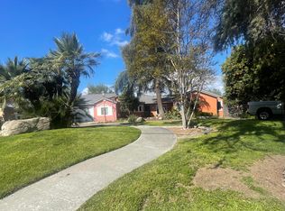 855 N Oaks St, Tulare, CA 93274