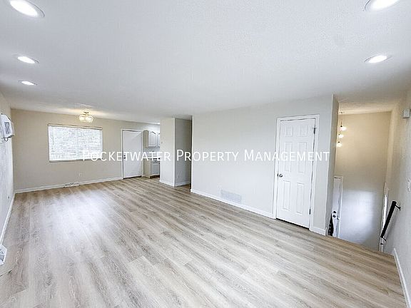 3rd image of 10745 Miller Ct