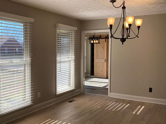 5th image of 1731 Hollow Oak Dr
