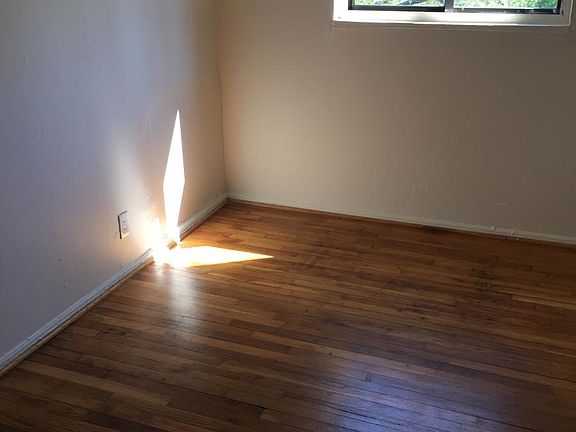 5th image of 2535 Lysle Ln APT A4