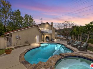 3804 Vista Linda Dr, Encino, CA 91316