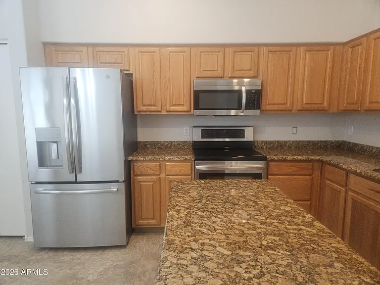 846 W Page Ave — Photo 4