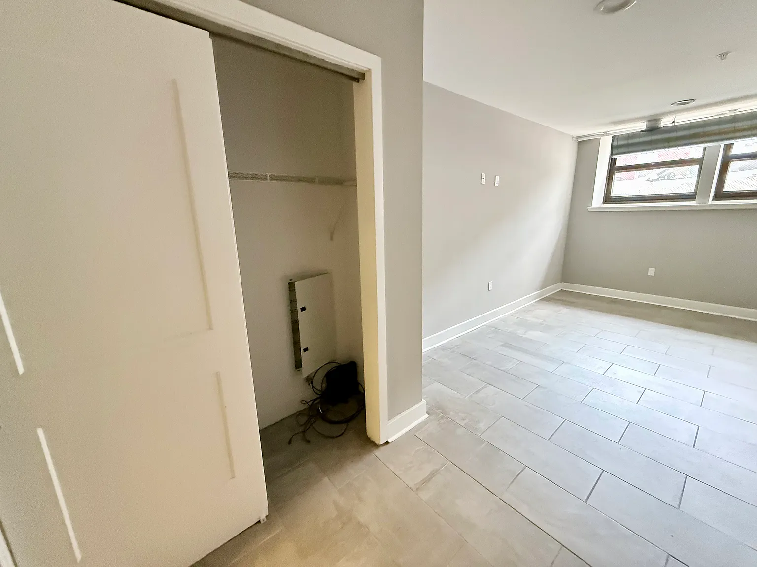 1 bed, 820 sqft, $1,550 — Photo 4