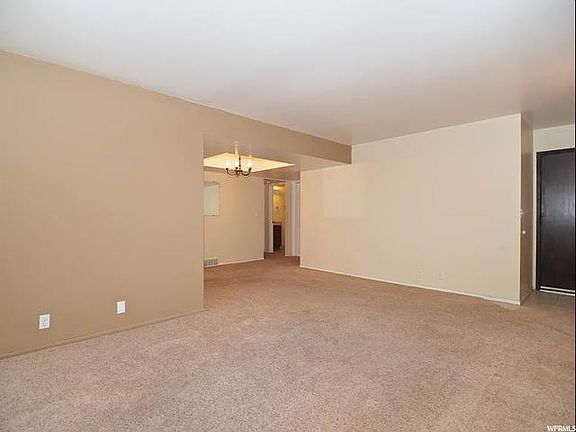 3rd image of 5828 S Waterbury Way Unit A