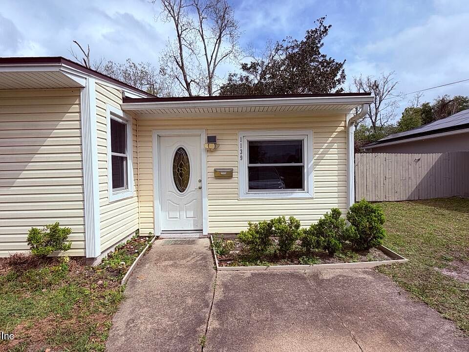 1st image of 1139 DE PAUL Drive