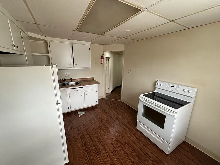 100 E Bennett St #2 — Photo 4
