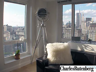 Rented by R New York