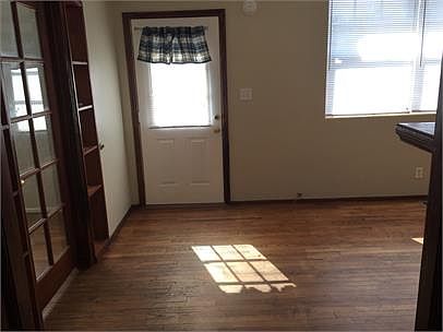 3rd image of 1021 Day Ave
