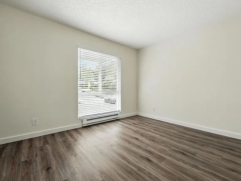 51 Hayes Pl SW — Photo 6