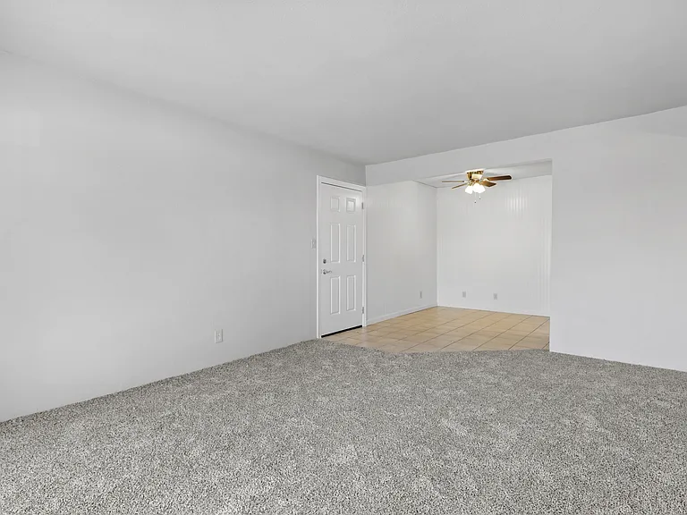Arlington Apartments — Photo 20