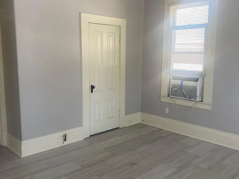 2707 I St #3 — Photo 5
