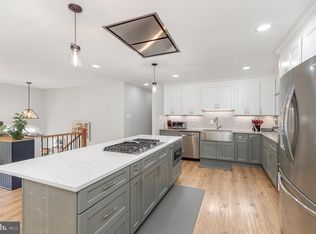 6208 Redwood Ln, Alexandria, VA 22310