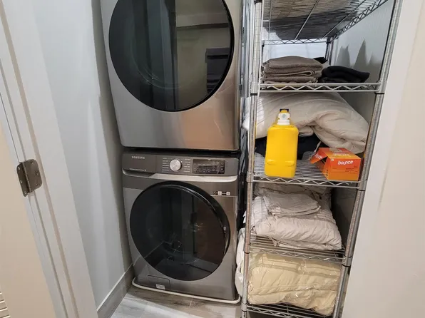 218 Hancock Avenue image 26 of 36