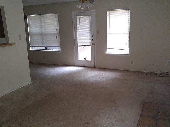 4th image of 9202 Kempler Dr #A