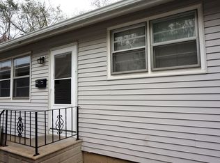 715 North St, Geneva, IL 60134