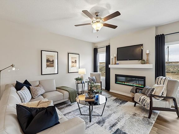 2nd image of 3481 Craven Dr