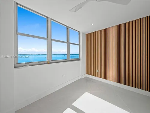 999 Brickell Bay Dr Photo 1