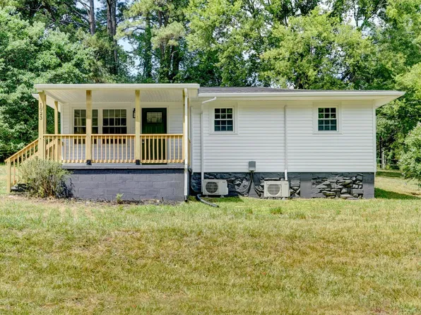 1023 Gathas Trl, Halifax, VA 24558