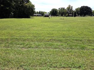 318 Sycamore Ln, Pryor, OK 74361
