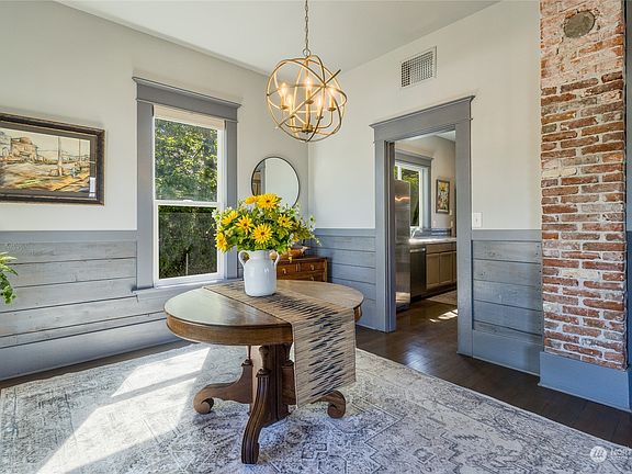 5th image of 225 Willard Street